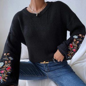 BLACK BISHOP EMBROIDERED SLEEVE CABLE KNIT SWEATER